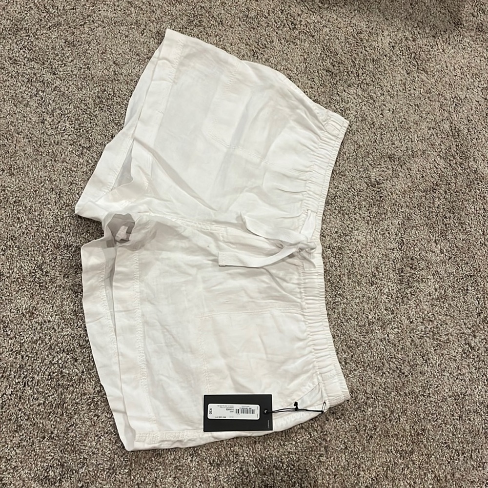 XL white 100% linen shorts